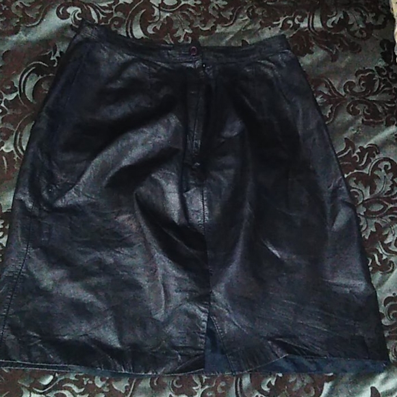Vintage Black Leather Mini Skirt - Picture 2 of 6